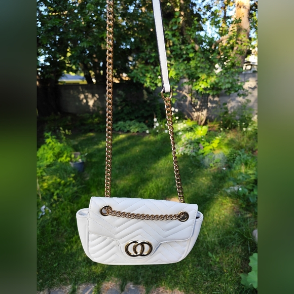 4/$50⭐️L.A. Express Woman’s Purse - Picture 8 of 8